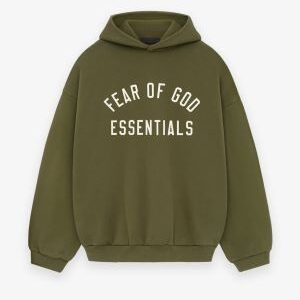 The Ultimate Guide to Styling Essentials for Every Season