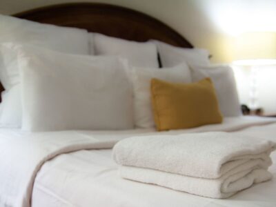 Leading Hotel Linen Hire in the UK | Luxury Bedding, Towels & More – CWLU