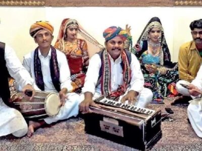 Top 10 Traditional Singing Groups in India: Reflecting the Abundant Traditional Music Heritage of India