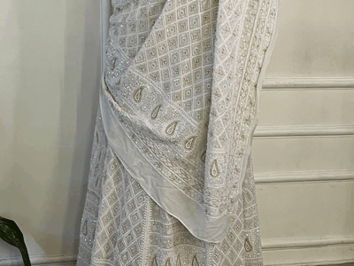 Buy the online chikankari lehenga, chikankari bridal lehenga - Nazrana Chikan