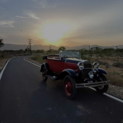 Book Royal Vintage Car Ride in Udaipur – Feel the Heritage