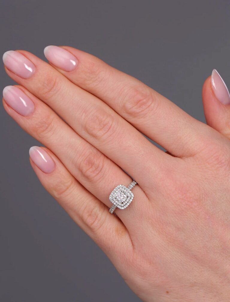 WhatsApp Image 2025 10 30 at 19.04.49 69953f32 768x1007