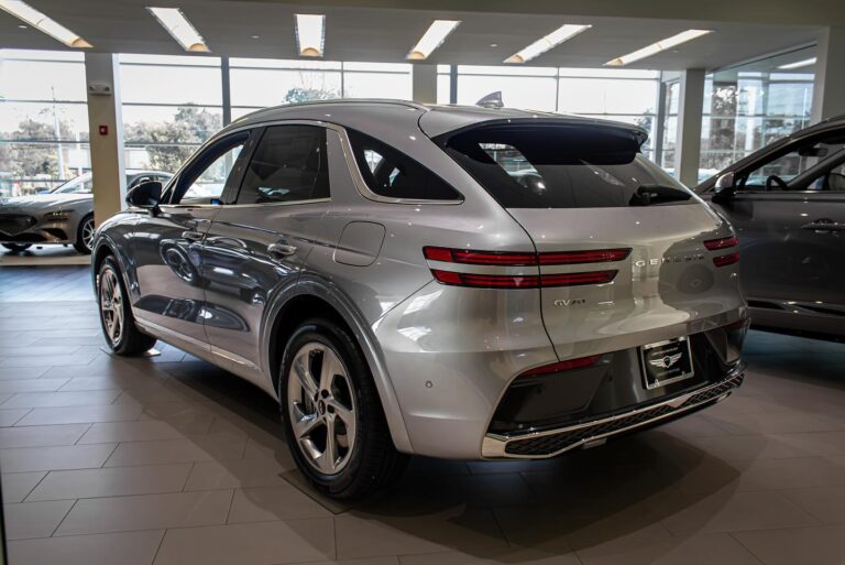 image showroom 768x513