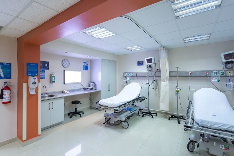 Walk in emergency room 768x512