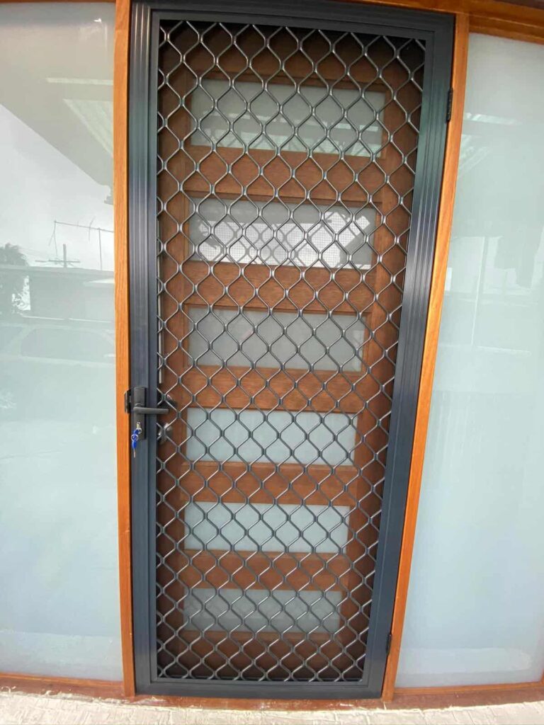 Diamond grillfly mesh 6 768x1024